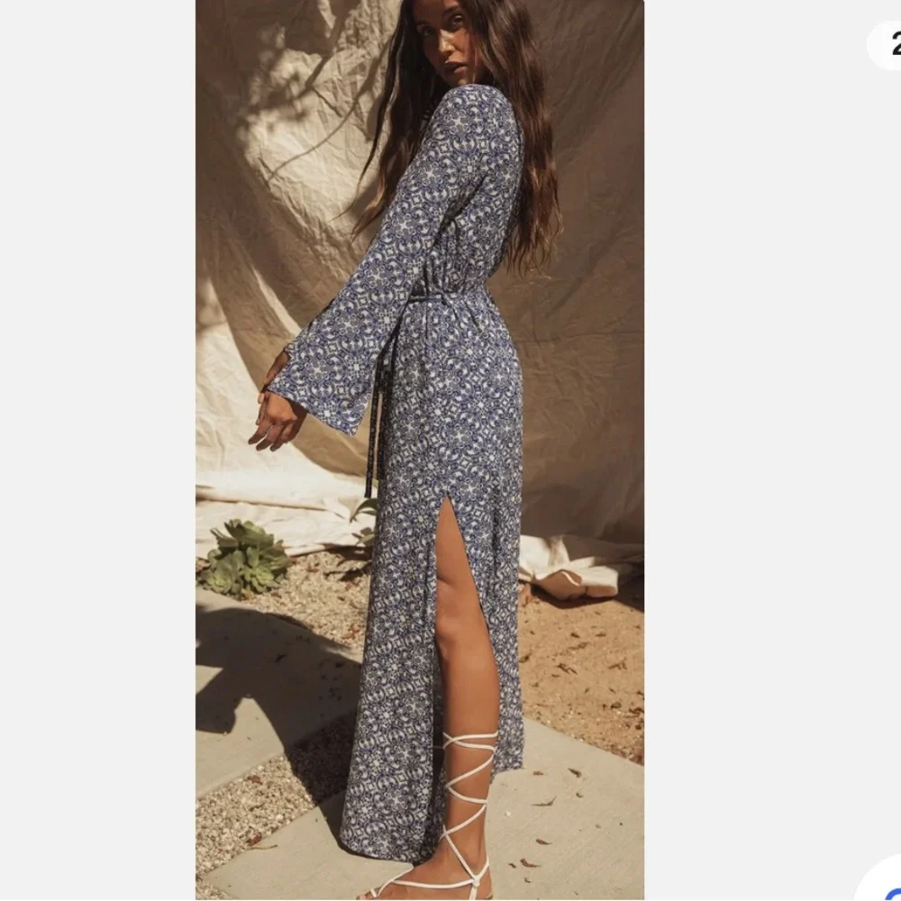 Lulu's Mandala Daydream Blue PrintMaxi Dress- Size S Side Slits Blue/White NWOT - Picture 1 of 7